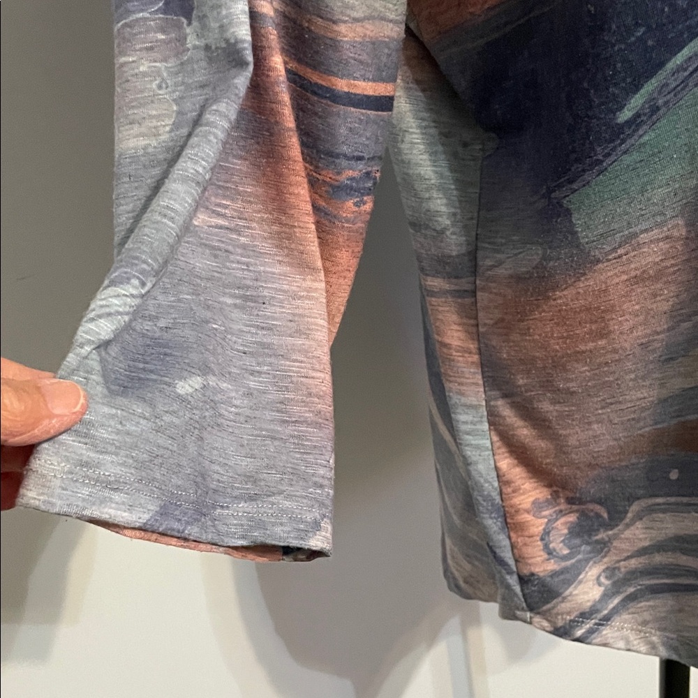 CJ Banks Women's Multicolor Abstract Top - Picture 3 of 8